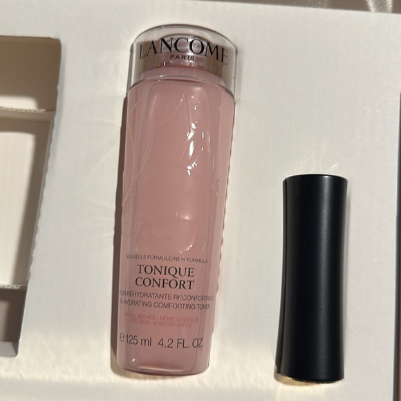 NWT Lancôme Makeup Box with 3 Full size items inside! - Picture 6 of 9